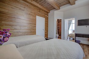 Hillside Four Seasons Karakol