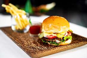 Central Blanche Residence