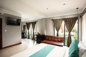 Central Blanche Residence