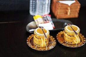 Central Blanche Residence