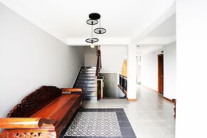 Central Blanche Residence