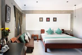 Central Blanche Residence