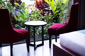 Central Blanche Residence