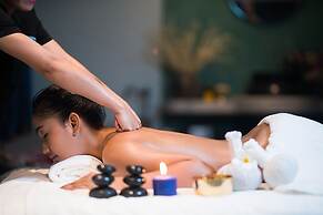 Central Blanche Residence