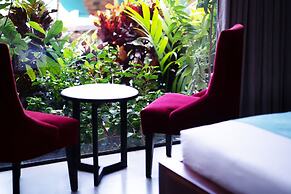 Central Blanche Residence