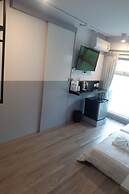 Surachet at 257 Boutique House