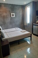 Surachet at 257 Boutique House