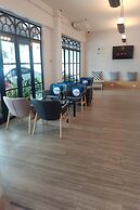 Surachet at 257 Boutique House