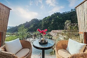 Pandora Vista Retreat