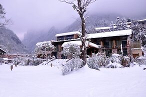 Pandora Vista Retreat