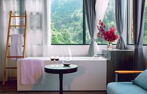 Pandora Vista Retreat