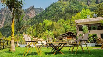 Pandora Vista Retreat