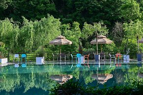 Pandora Vista Retreat