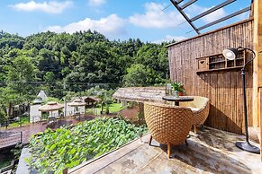 Pandora Vista Retreat