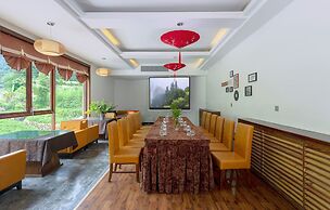 Pandora Vista Retreat