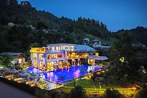 Pandora Vista Retreat