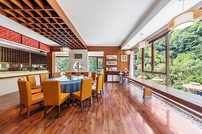 Pandora Vista Retreat