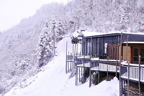 Pandora Vista Retreat