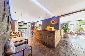 Pandora Vista Retreat