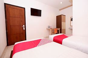 OYO 1251 Residence 8