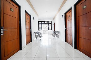 OYO 1251 Residence 8