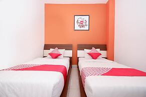 OYO 1251 Residence 8