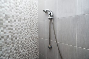 OYO 1251 Residence 8