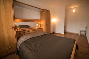 Chalet Les Moineaux : Gites et Chambres d'Hotes