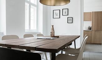 3 Bedroom Apartment in Latin Quarter