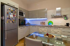 Elegant Flat at Municipio by Napoliapartments