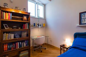 Elegant Flat at Municipio by Napoliapartments