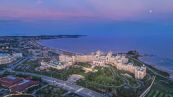 Hilton Dalian Golden Pebble Beach Resort