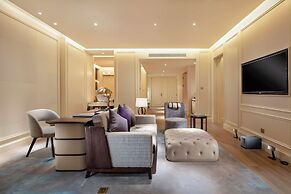 Hilton Dalian Golden Pebble Beach Resort