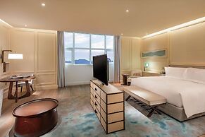 Hilton Dalian Golden Pebble Beach Resort