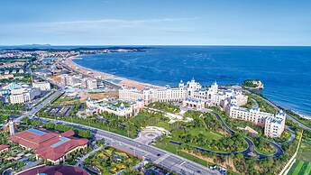 Hilton Dalian Golden Pebble Beach Resort