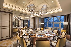 Hilton Dalian Golden Pebble Beach Resort
