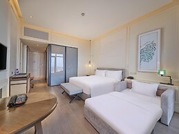 Hilton Dalian Golden Pebble Beach Resort