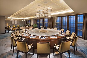 Hilton Dalian Golden Pebble Beach Resort