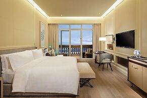Hilton Dalian Golden Pebble Beach Resort