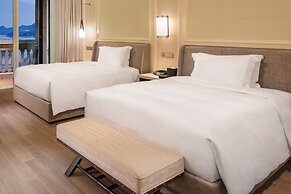 Hilton Dalian Golden Pebble Beach Resort