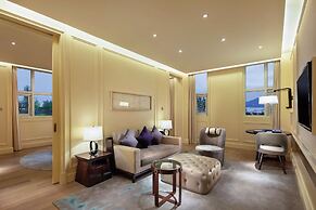 Hilton Dalian Golden Pebble Beach Resort