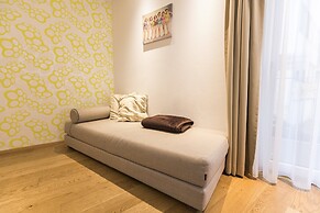 Room 4 & 5 Apartments