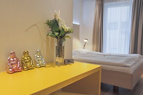 Room 4 & 5 Apartments