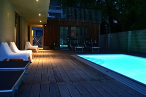 Room 4 & 5 Apartments