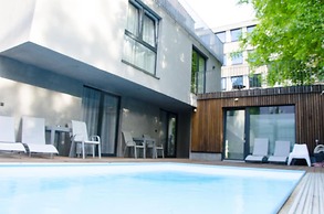 Room 4 & 5 Apartments