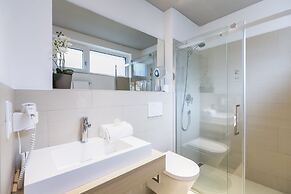 Room 4 & 5 Apartments