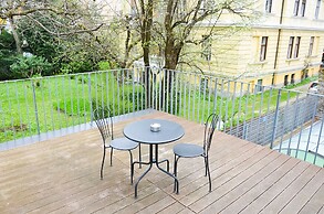 Room 4 & 5 Apartments