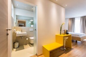 Room 4 & 5 Apartments