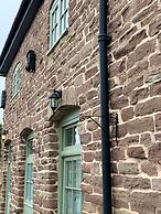 England's Gate and Coachhouse