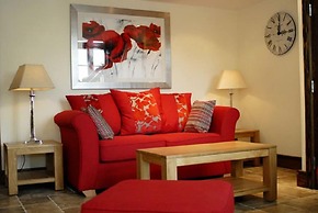 England's Gate and Coachhouse